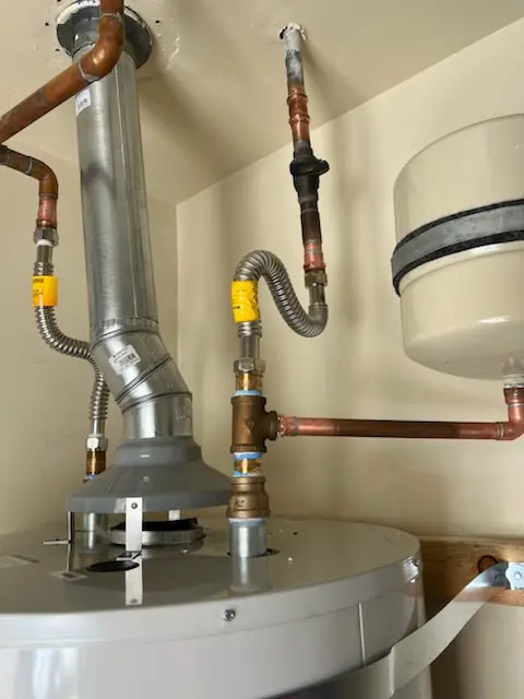 Water heater installation and plumbing repair in Orchards of Linthicum